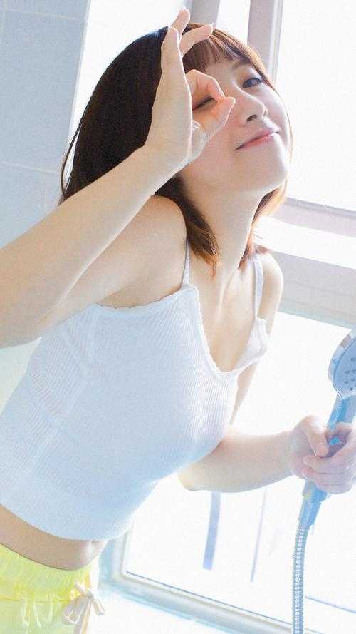 两美女女同激情舌吻口水